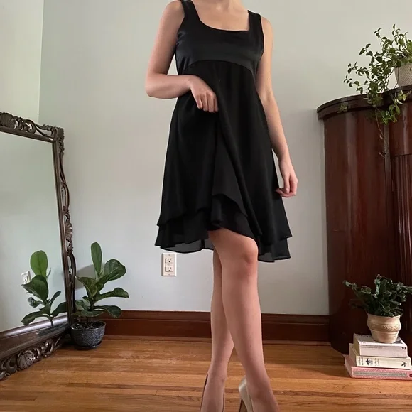 VINTAGE BLACK DRESS - Picture 2 of 7